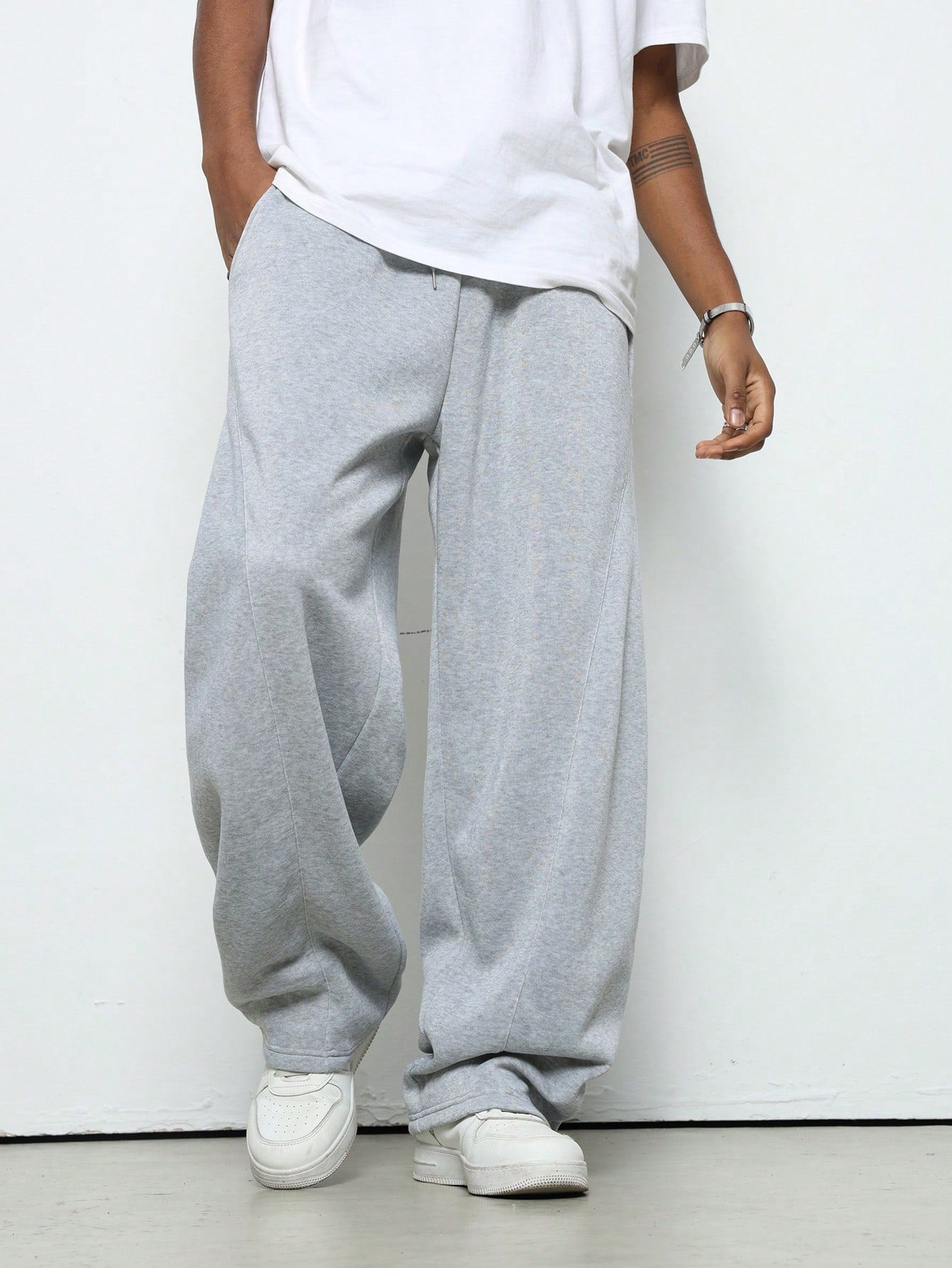 Manfinity Hypemode Manfinity Hypemode Men'S Solid Color Drawstring Waist Wide Leg Loose Casual Sweatpants