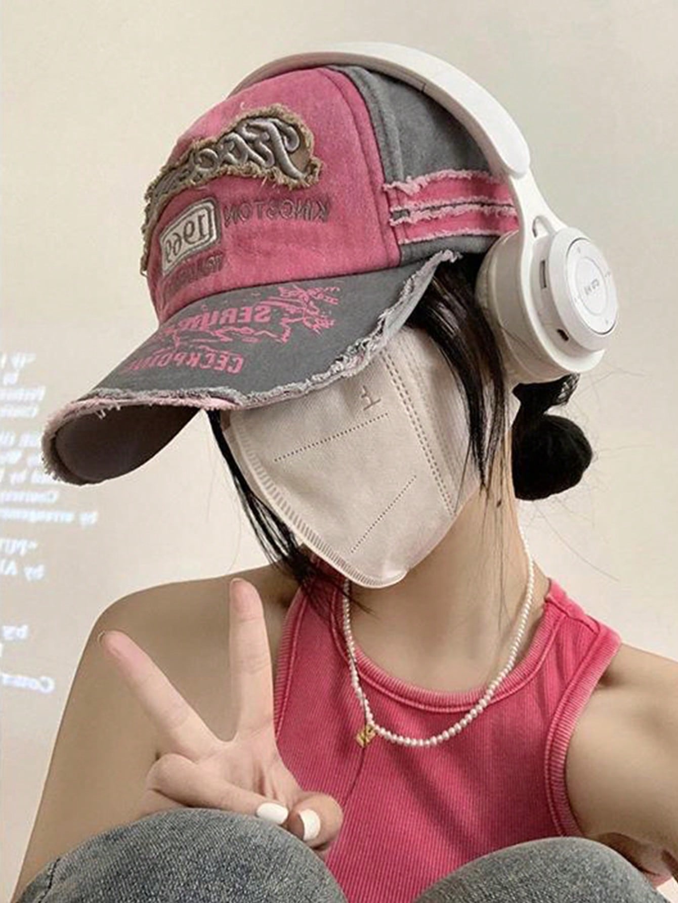 Distressed Edge Faded Music Festival Y2K Streetwear Style Embroidered Washed Letter Vintage Baseball Cap